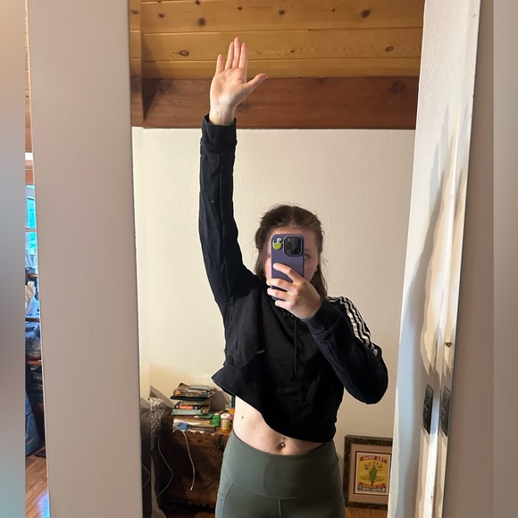 SIZE WOMENS XS CROPPED ADIDAS HOODIE ATHLEISURE - Picture 6 of 7